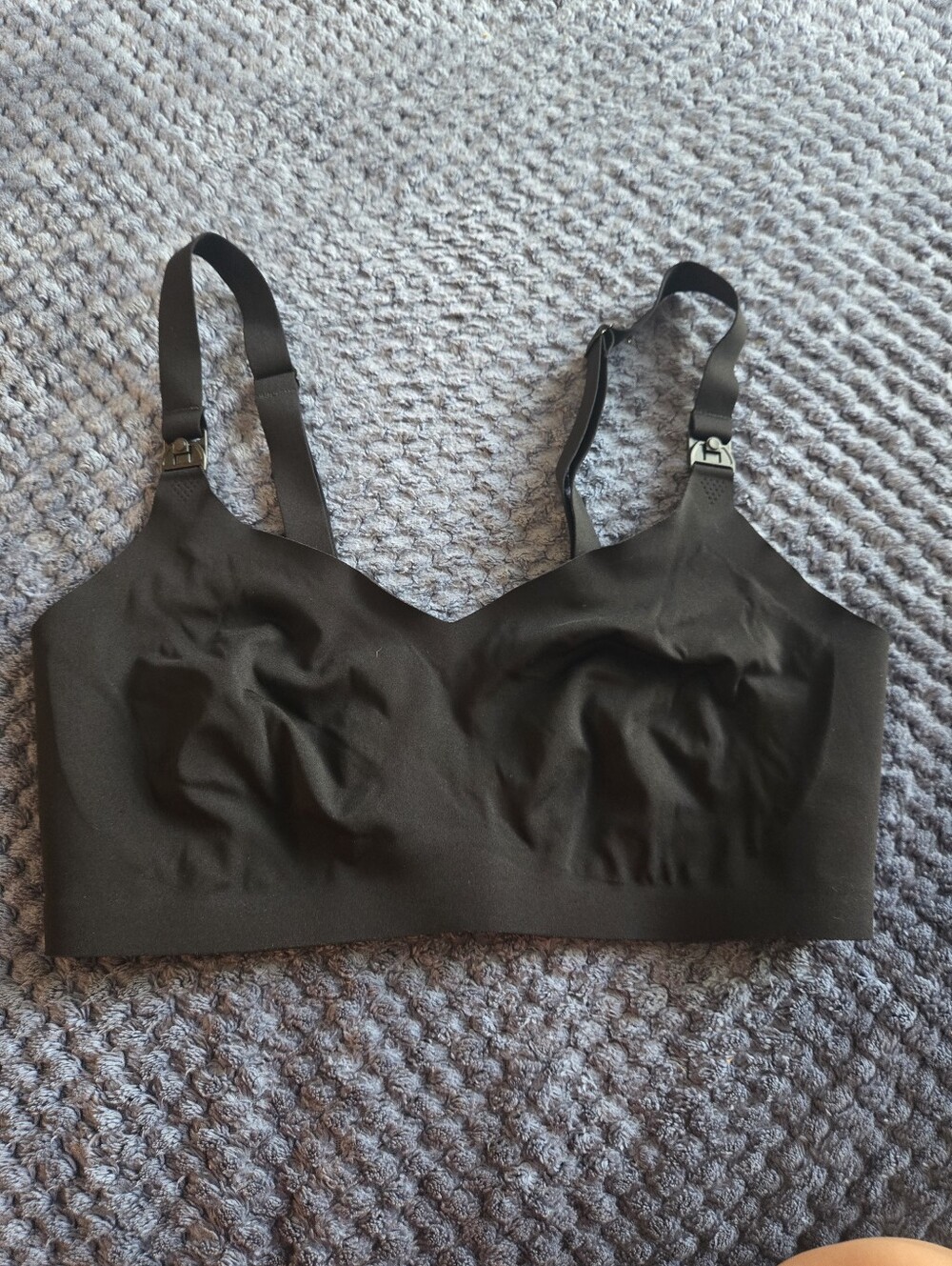 Kindred Bravely Nursing Bra. Size 32F-H busty M